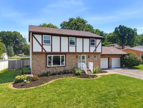 5234 Shamrock Avenue NW North Canton OH 44720
