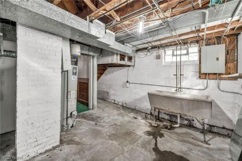 14018 Liberty Avenue Cleveland OH 44135