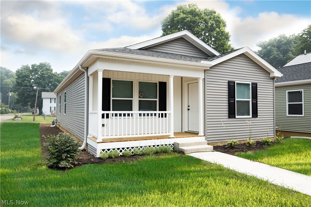 156 E Channel Street Newark OH 43055