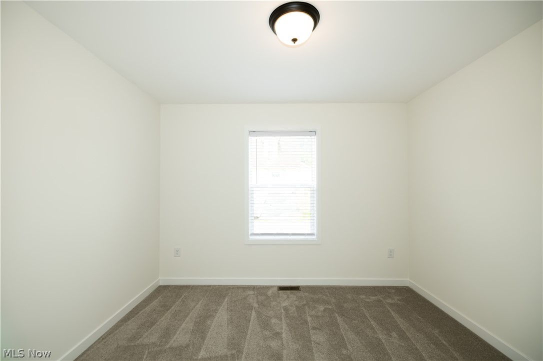 156 E Channel Street Newark OH 43055