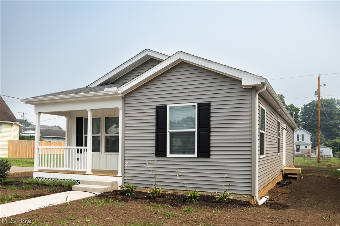 156 E Channel Street Newark OH 43055