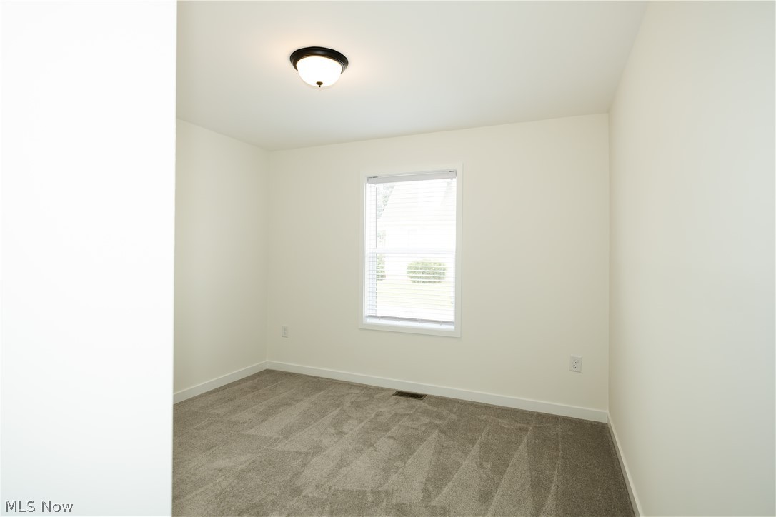 156 E Channel Street Newark OH 43055