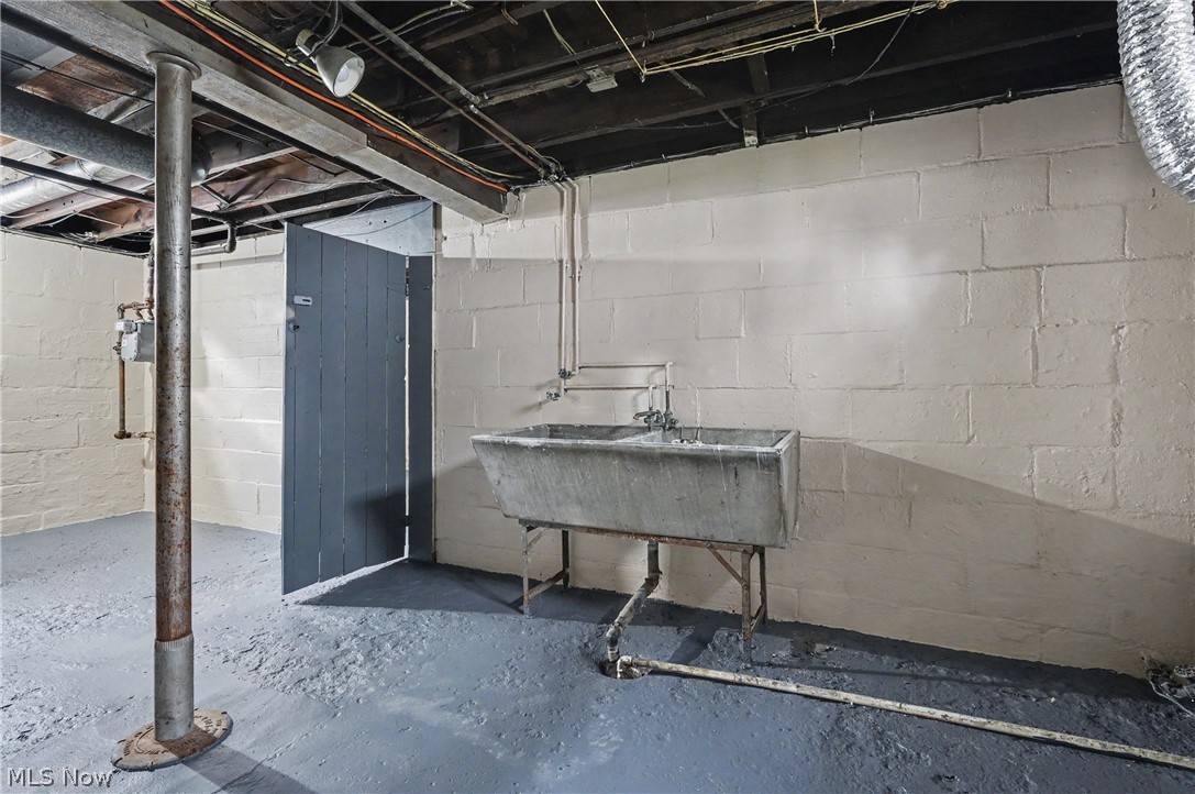 793 Thayer Street Akron OH 44310