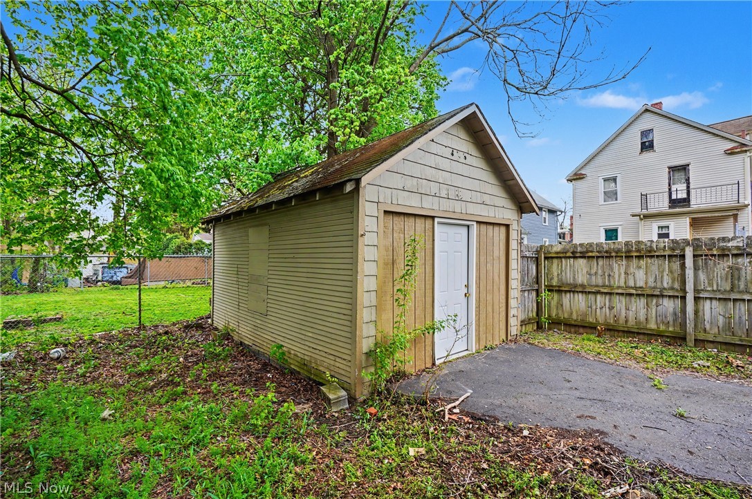 793 Thayer Street Akron OH 44310