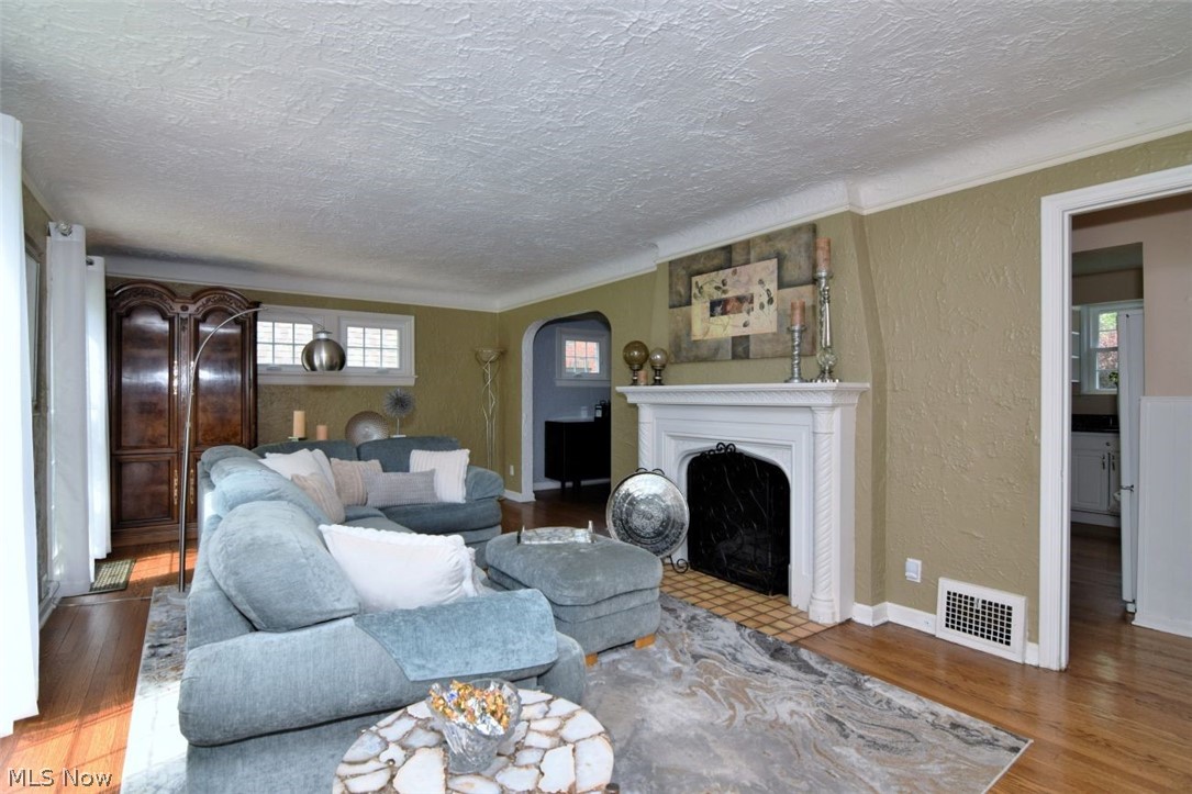 3451 Edison Road Cleveland Heights OH 44121
