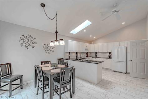 18316 Sherbrooke Oval Strongsville OH 44136