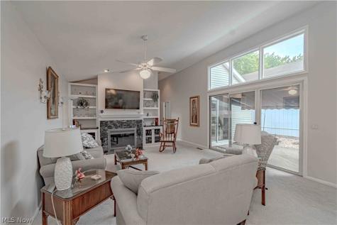 18316 Sherbrooke Oval Strongsville OH 44136
