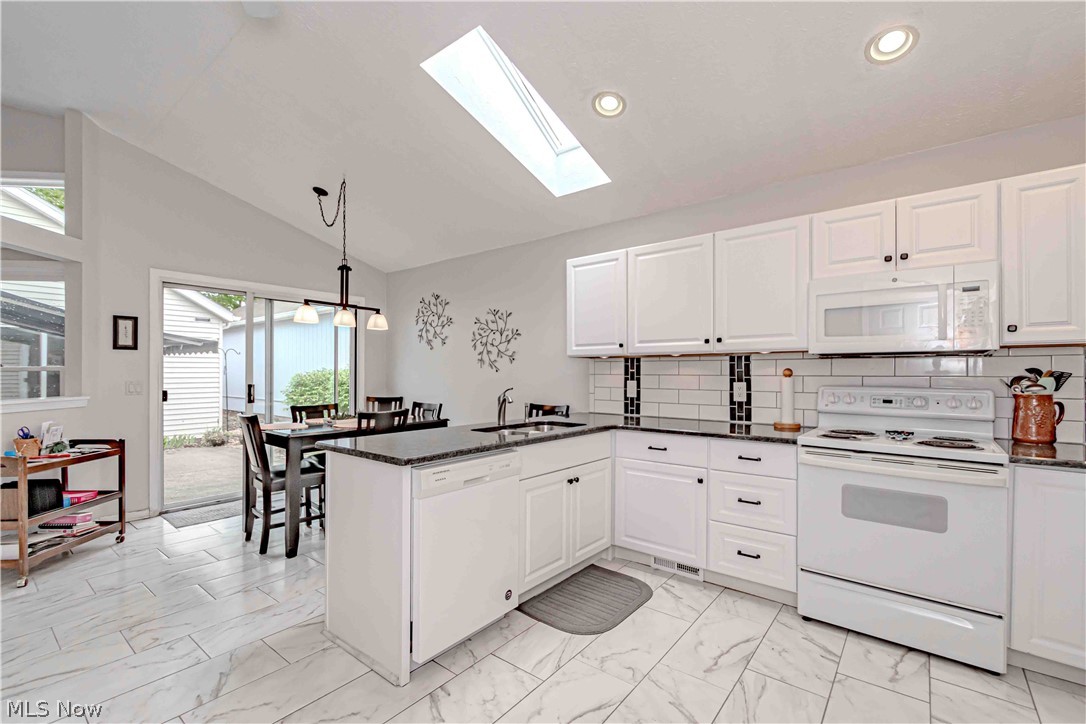 18316 Sherbrooke Oval Strongsville OH 44136