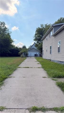 3624 E 59th Street Cleveland OH 44105