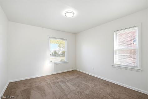 16220 Throckley Avenue Cleveland OH 44128