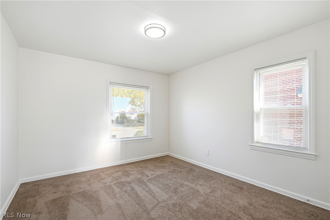 16220 Throckley Avenue Cleveland OH 44128