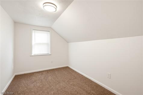 16220 Throckley Avenue Cleveland OH 44128