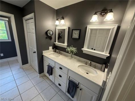 6661 Smucker Drive Westfield Center OH 44251