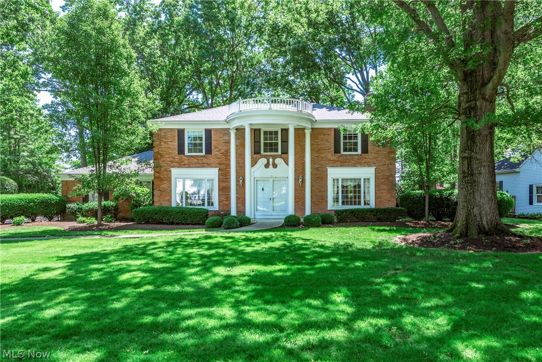 1385 Queen Annes Gate Westlake OH 44145