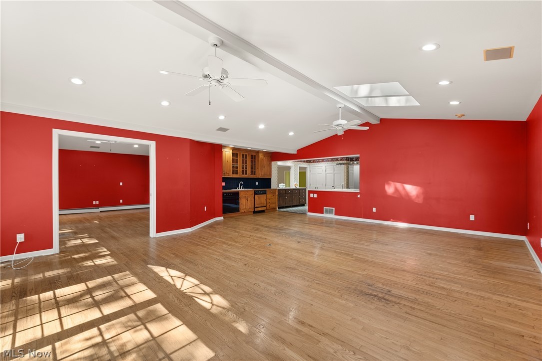 1385 Queen Annes Gate Westlake OH 44145