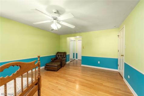 1385 Queen Annes Gate Westlake OH 44145