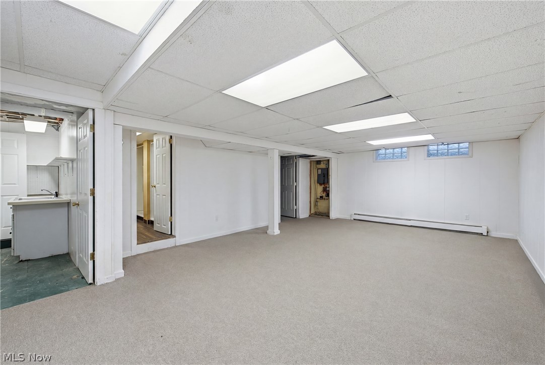 1385 Queen Annes Gate Westlake OH 44145
