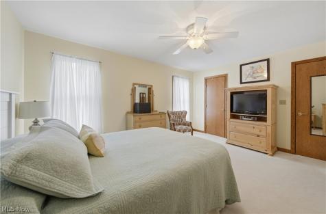 118 Manning Road Mogadore OH 44260
