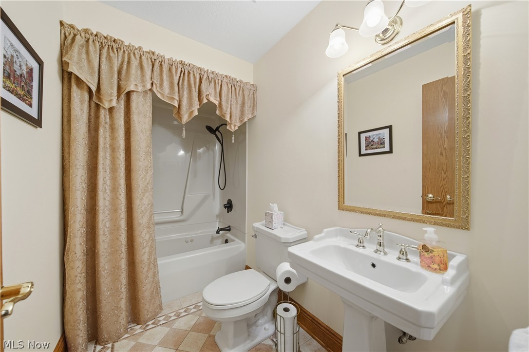 118 Manning Road Mogadore OH 44260
