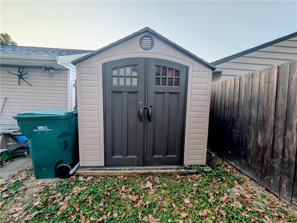 4885 Robinwood Drive Mentor OH 44060