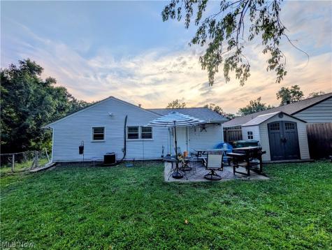 4885 Robinwood Drive Mentor OH 44060