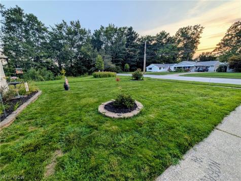 4885 Robinwood Drive Mentor OH 44060