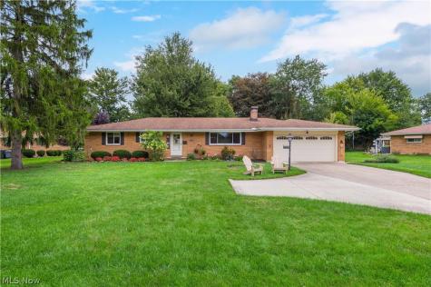5323 Evergreen Drive North Olmsted OH 44070