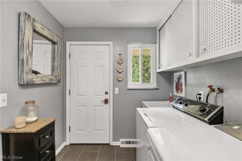 5323 Evergreen Drive North Olmsted OH 44070
