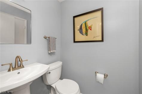 5323 Evergreen Drive North Olmsted OH 44070