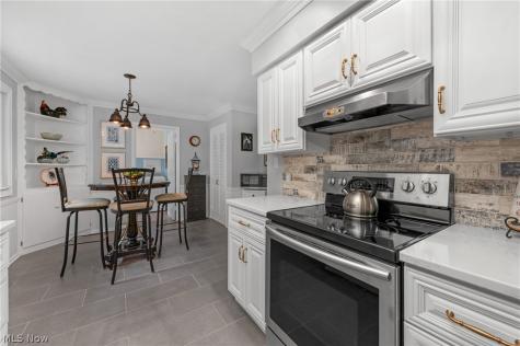 5323 Evergreen Drive North Olmsted OH 44070