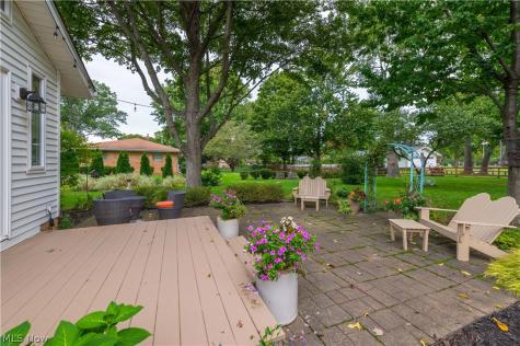 5323 Evergreen Drive North Olmsted OH 44070