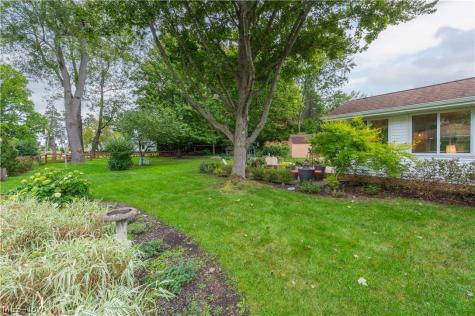 5323 Evergreen Drive North Olmsted OH 44070