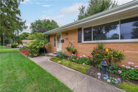 5323 Evergreen Drive North Olmsted OH 44070