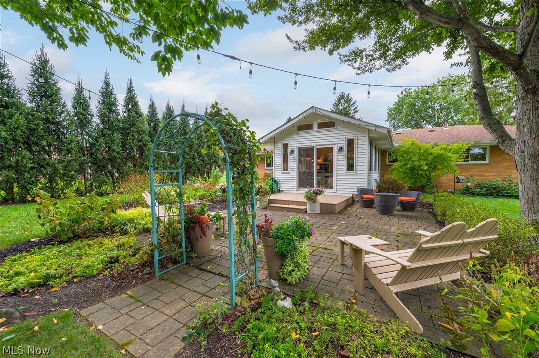 5323 Evergreen Drive North Olmsted OH 44070