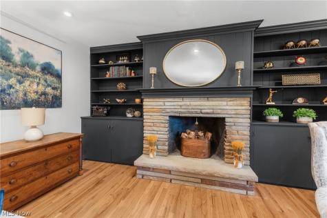 5323 Evergreen Drive North Olmsted OH 44070