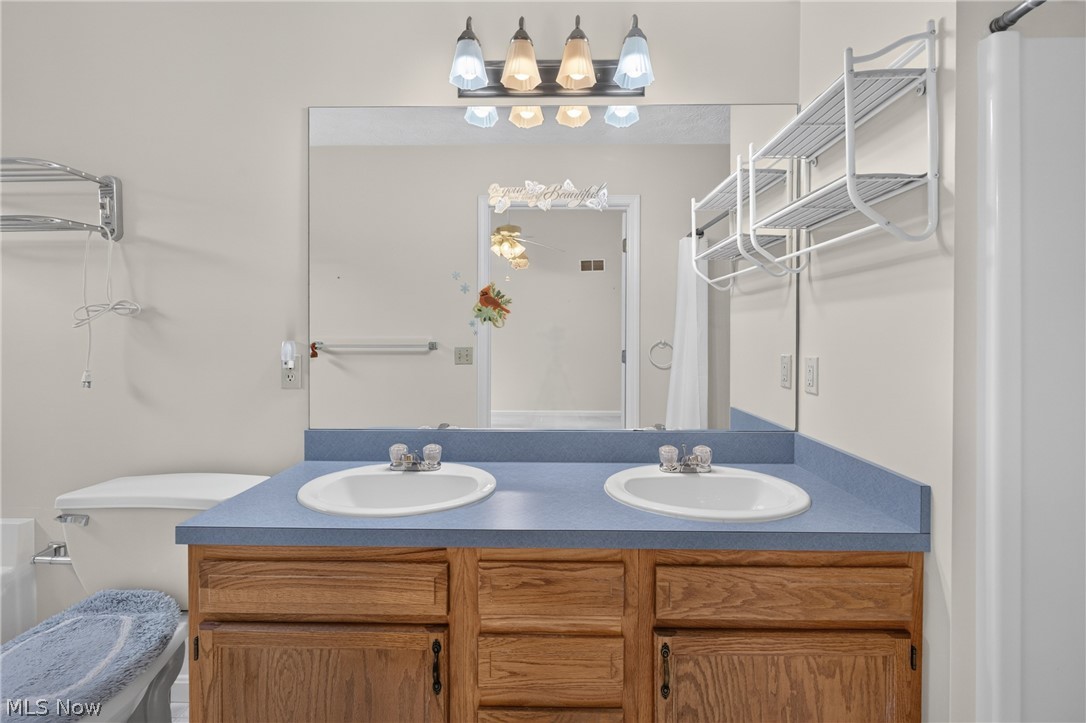 225 Waverly Avenue Wadsworth OH 44281