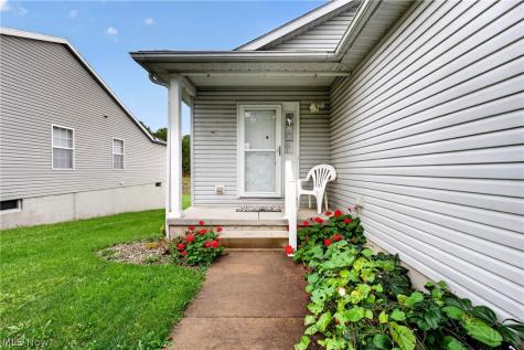 225 Waverly Avenue Wadsworth OH 44281