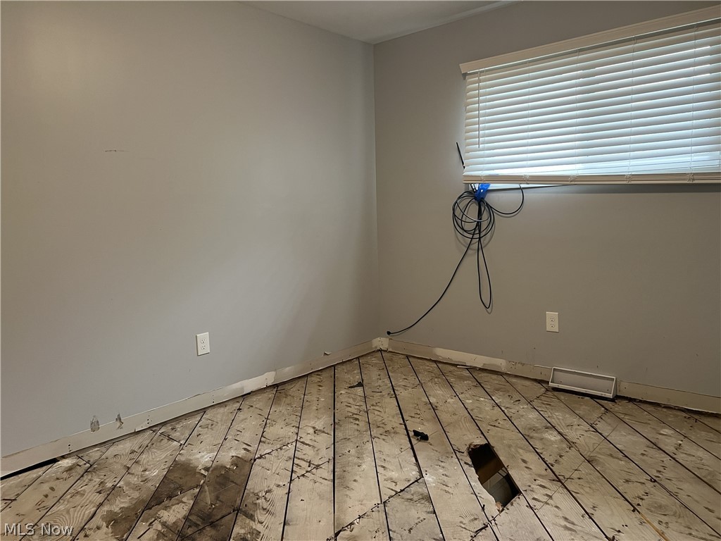 4420 Brookton Road Warrensville Heights OH 44128