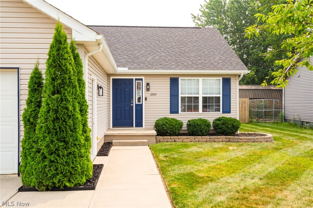 2293 Stonepath Street Lorain OH 44052
