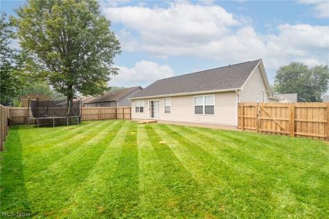 2293 Stonepath Street Lorain OH 44052