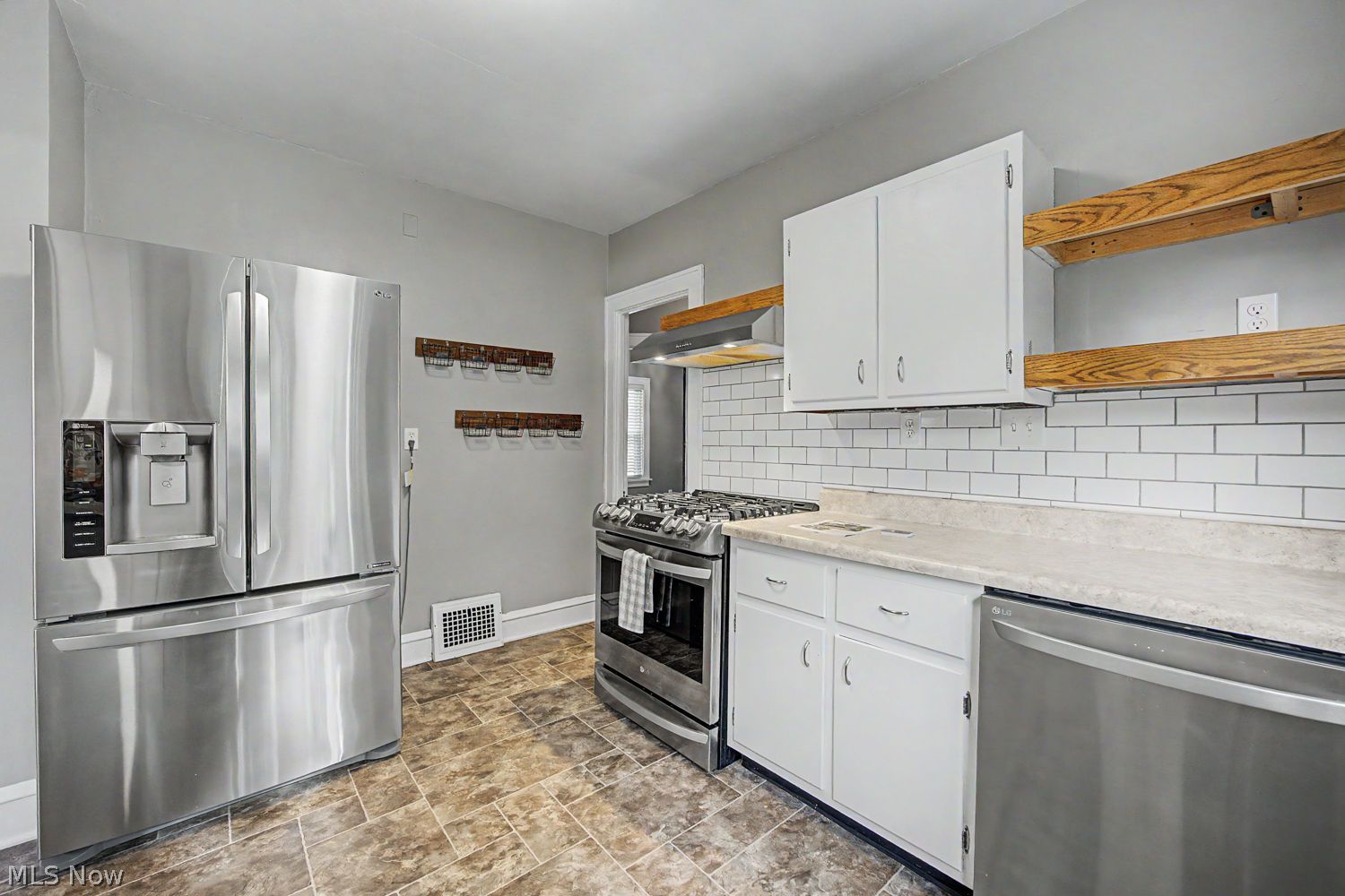 7490 Race Road North Ridgeville OH 44039