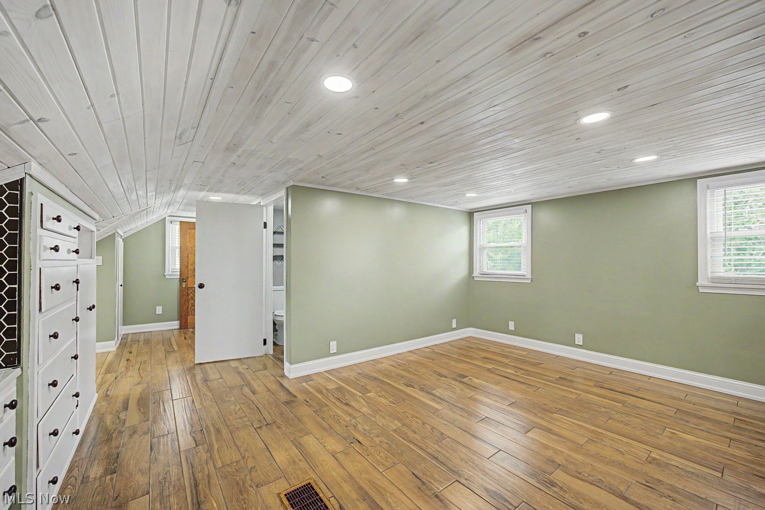 7490 Race Road North Ridgeville OH 44039