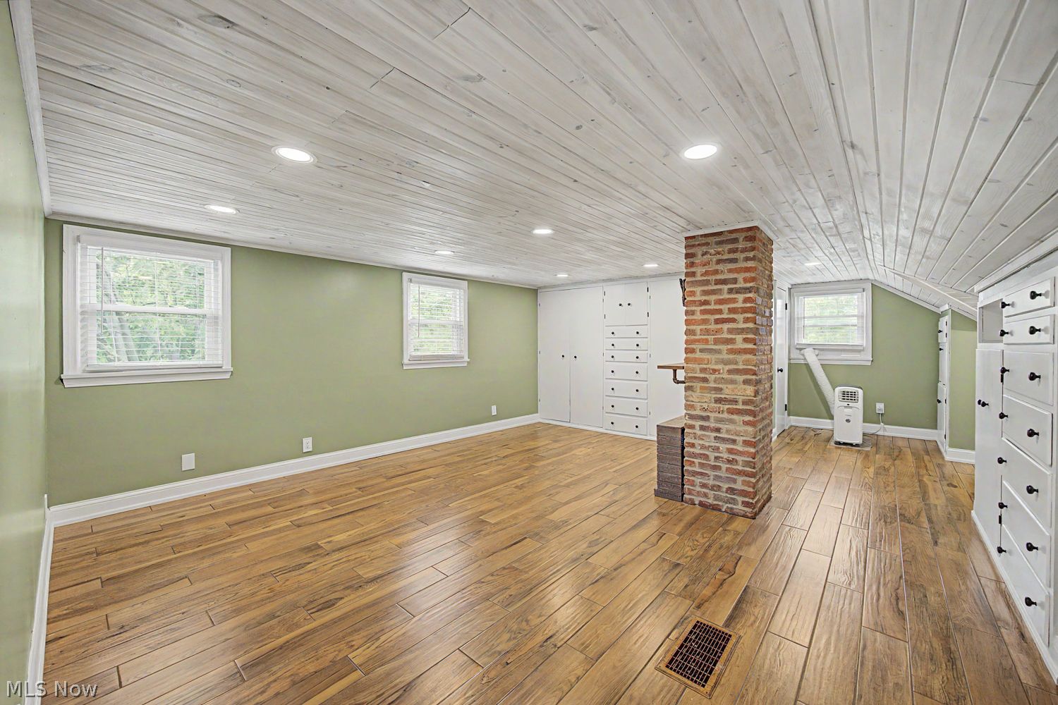 7490 Race Road North Ridgeville OH 44039