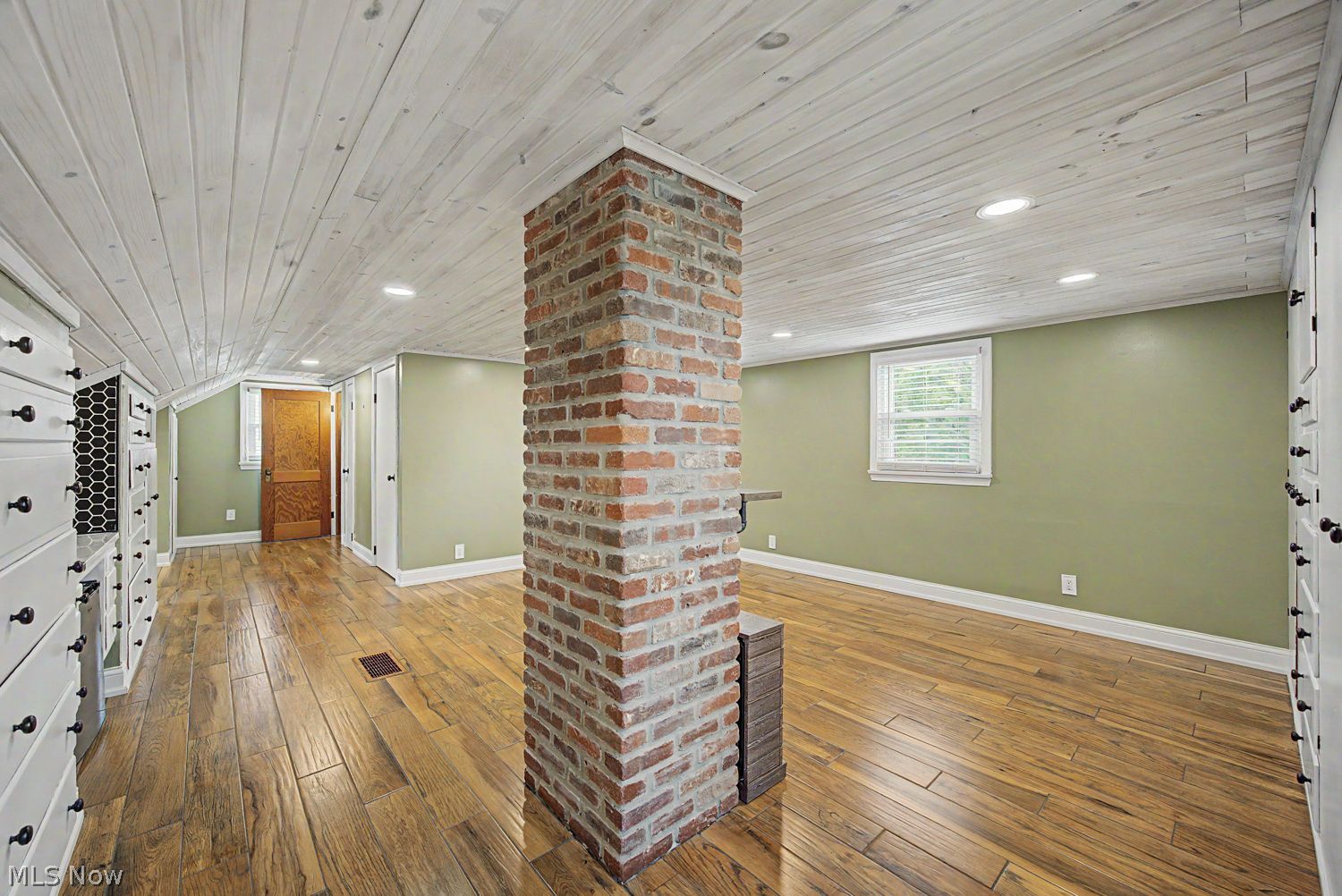 7490 Race Road North Ridgeville OH 44039
