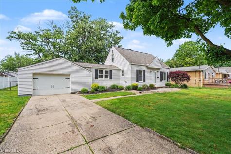 466 Brewer Avenue Akron OH 44305