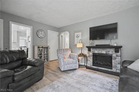 466 Brewer Avenue Akron OH 44305
