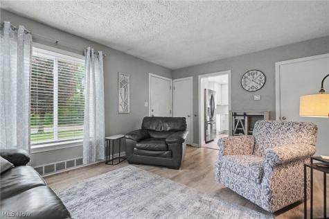 466 Brewer Avenue Akron OH 44305