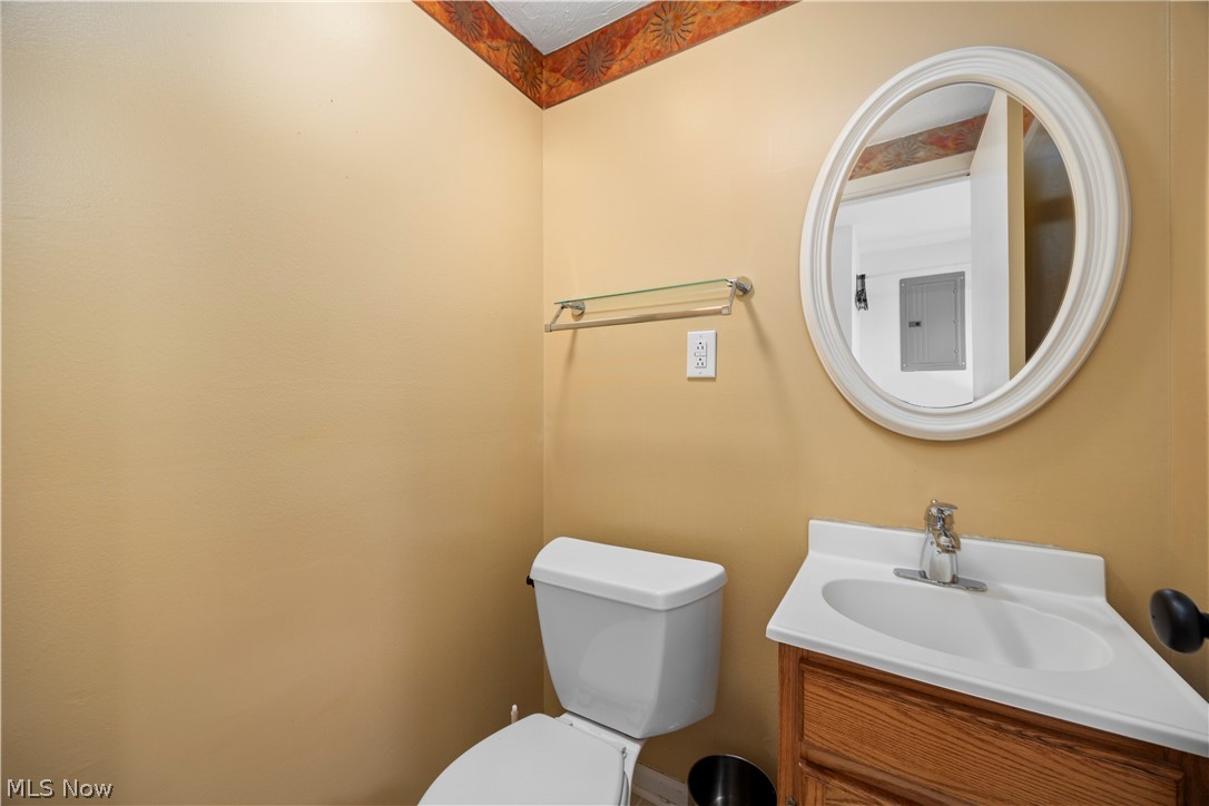 24231 Fairlawn Drive North Olmsted OH 44070
