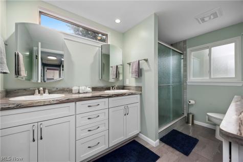 24231 Fairlawn Drive North Olmsted OH 44070