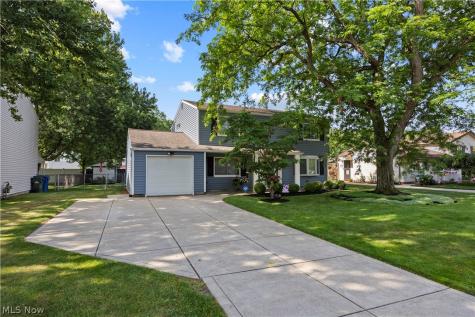 24231 Fairlawn Drive North Olmsted OH 44070